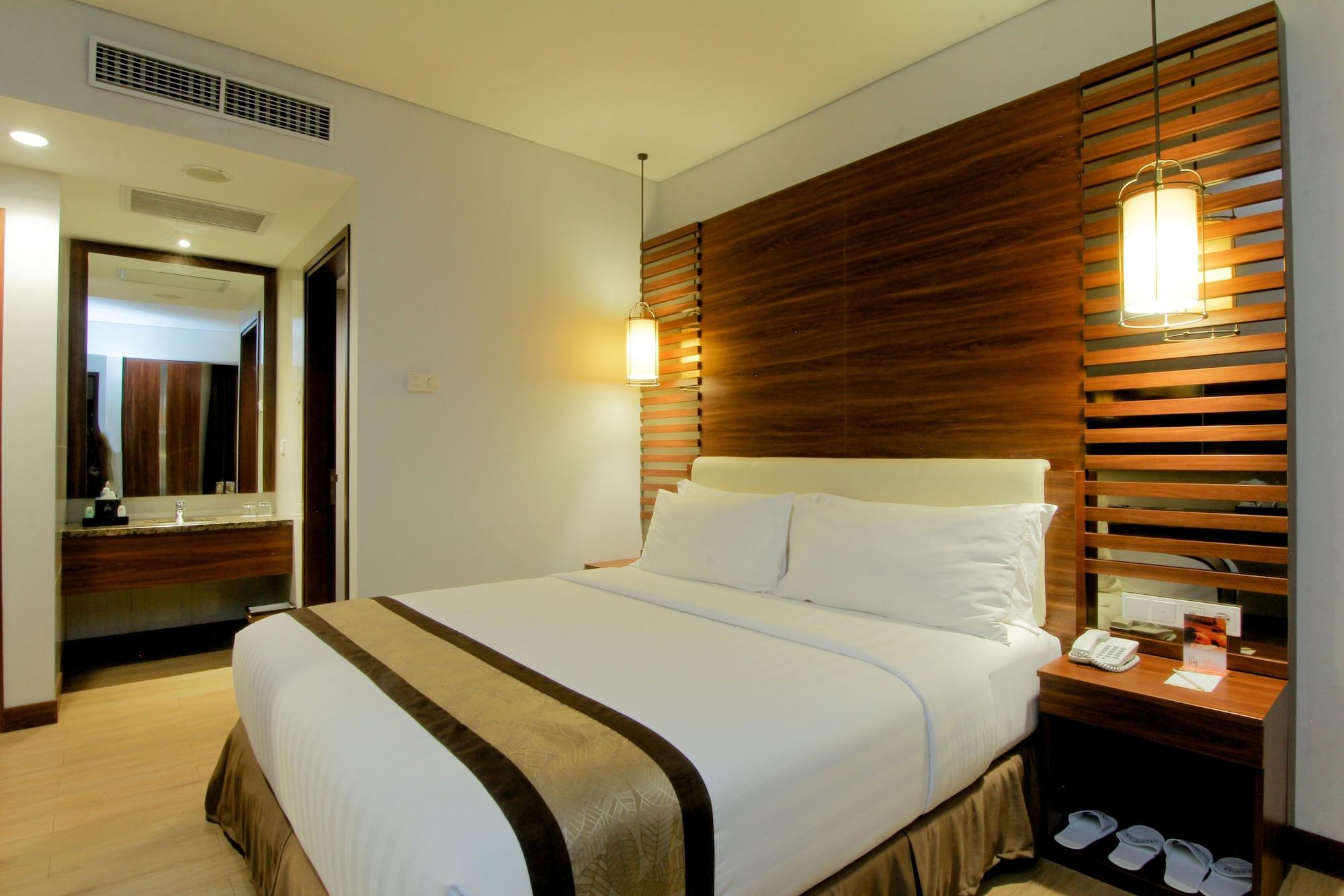 Hotel The Atrium Hotel&resort Yogyakarta 4*