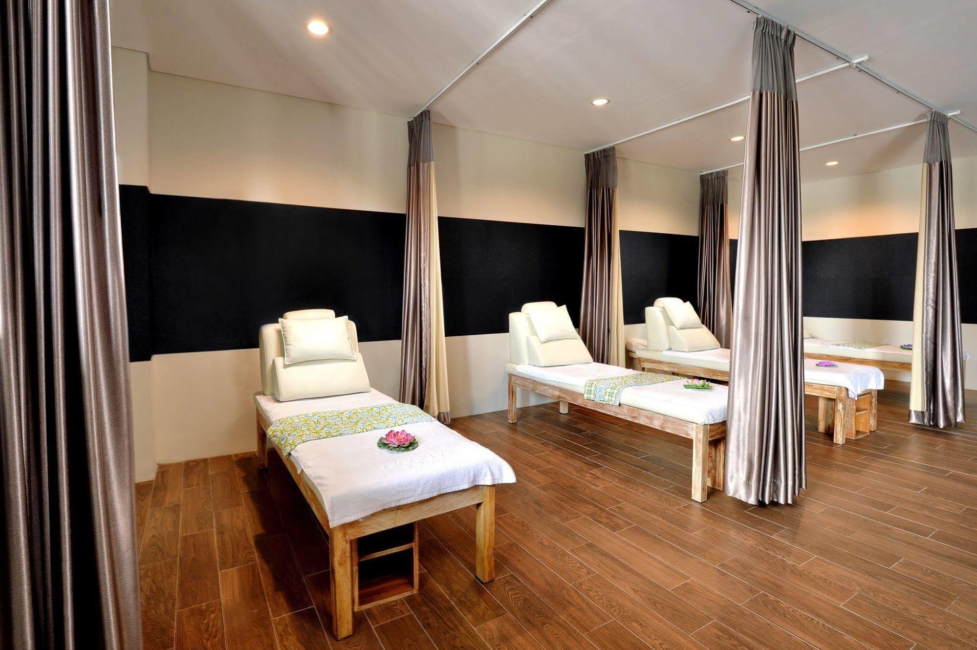 The Atrium Hotel&resort Yogyakarta 4*