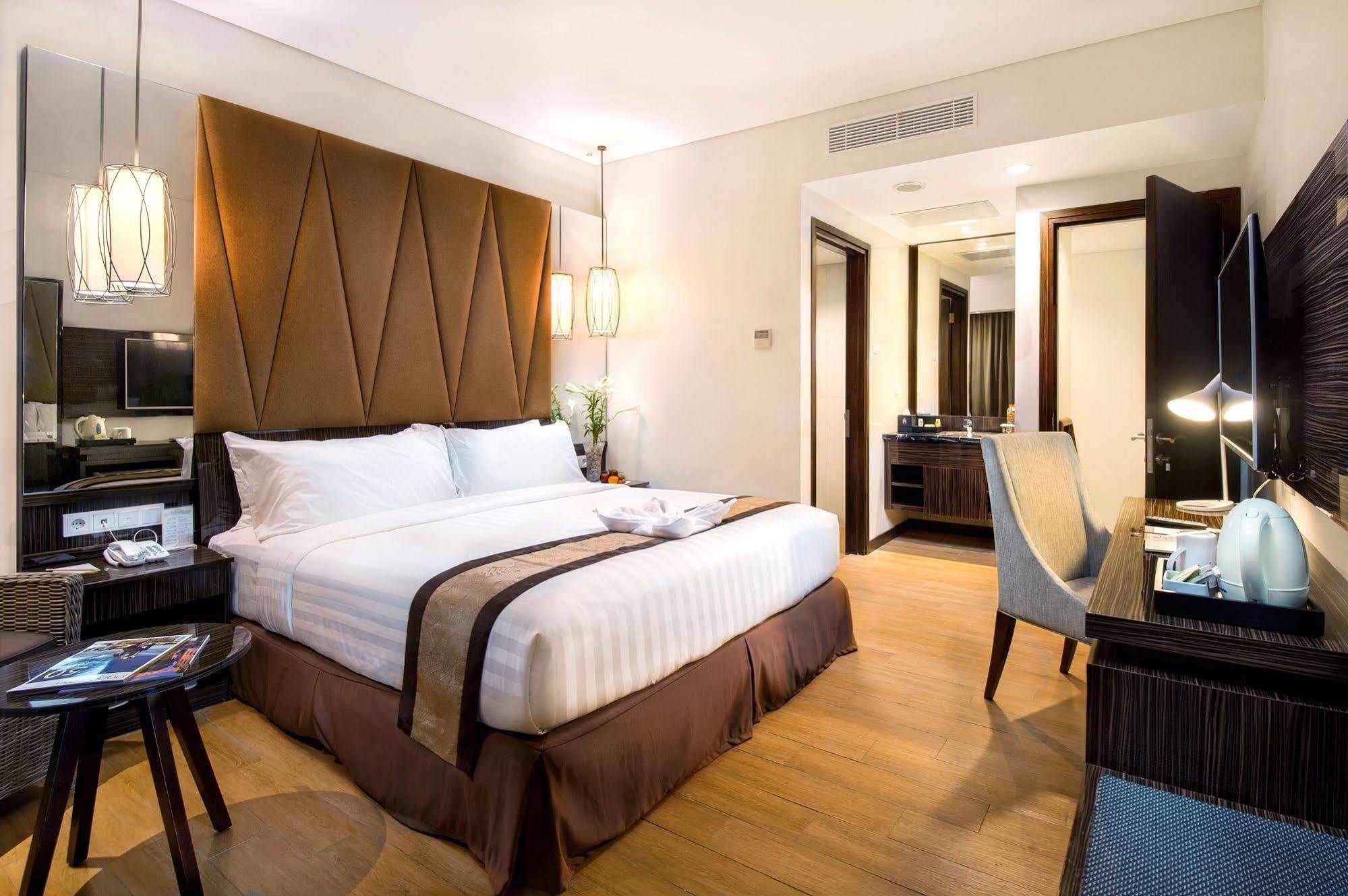 The Atrium Hotel&resort Yogyakarta Hotel 4*